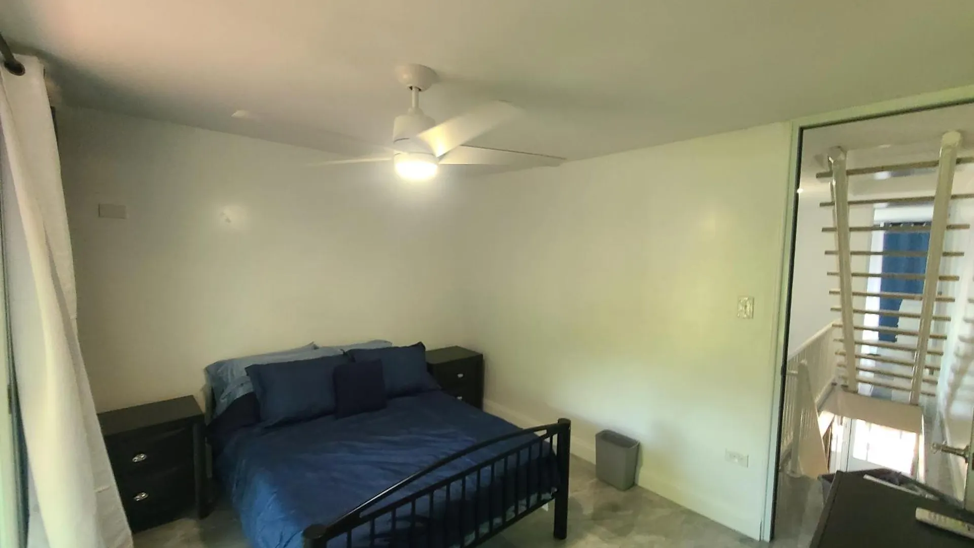 Deluxe Beach Condo In Dorado Feriehus