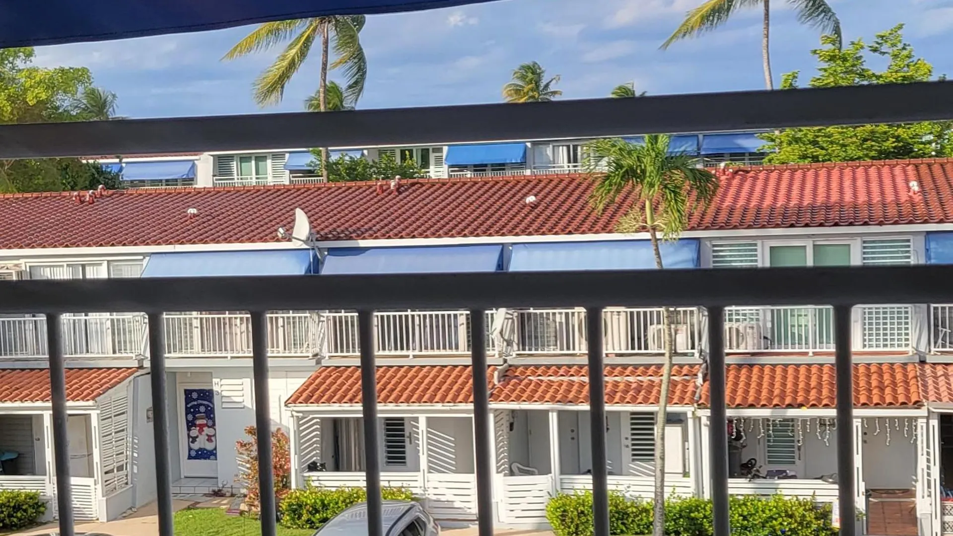 Deluxe Beach Condo In Dorado Feriehus
